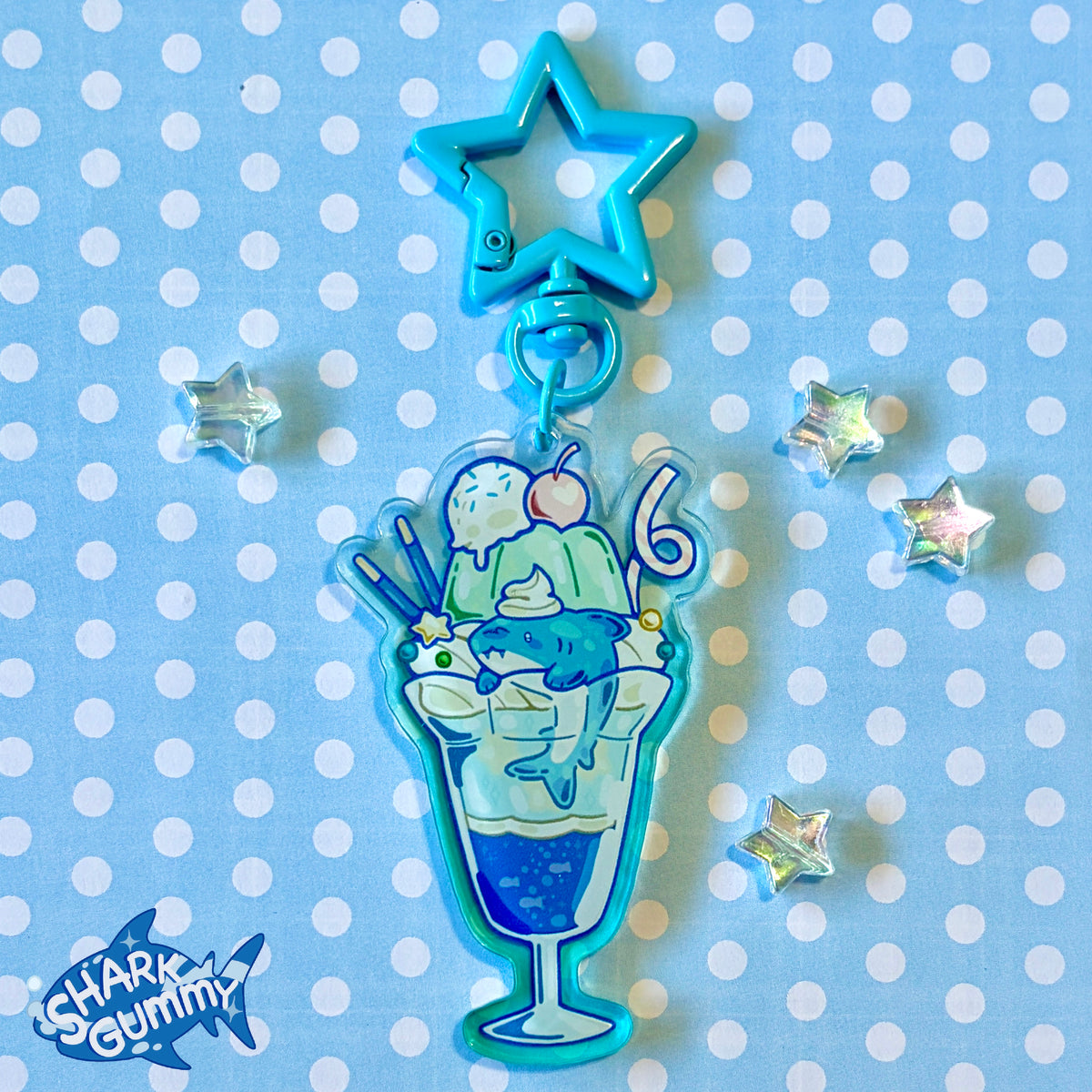 SHARK GUMMY PARFAIT KEYCHAIN